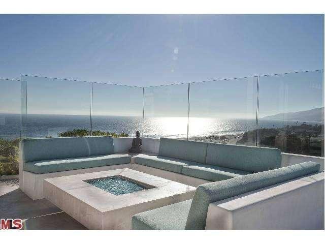 14patio-29500-heathercliff-rd-#189-malibu-ca-90265-point-dume-club-betsy-russell-manufactured-home-living-news-com-