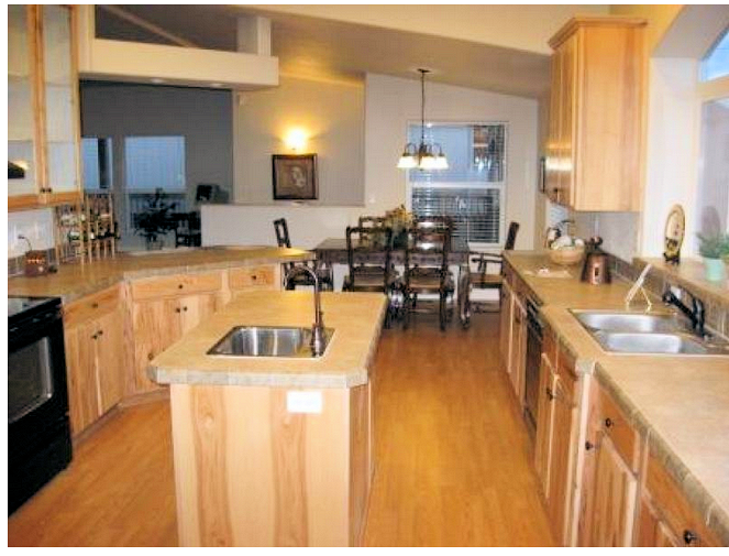 2-kit-homebuilders-credit-west-golden-state-3008-kitchen-posted-manufactured-home-living-news-_001