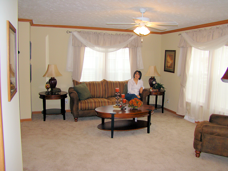 1-living-room--main-street-sunset-village-glenview-il-manufactured-home-living-news-com-
