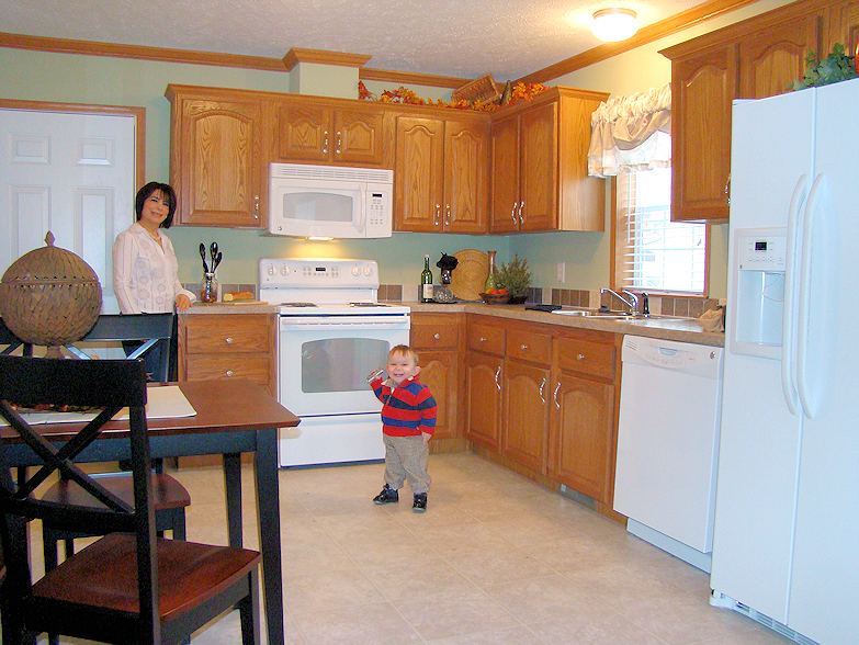 3-kitchen-dining2--main-street-sunset-village-glenview-il-manufactured-home-living-news-com-