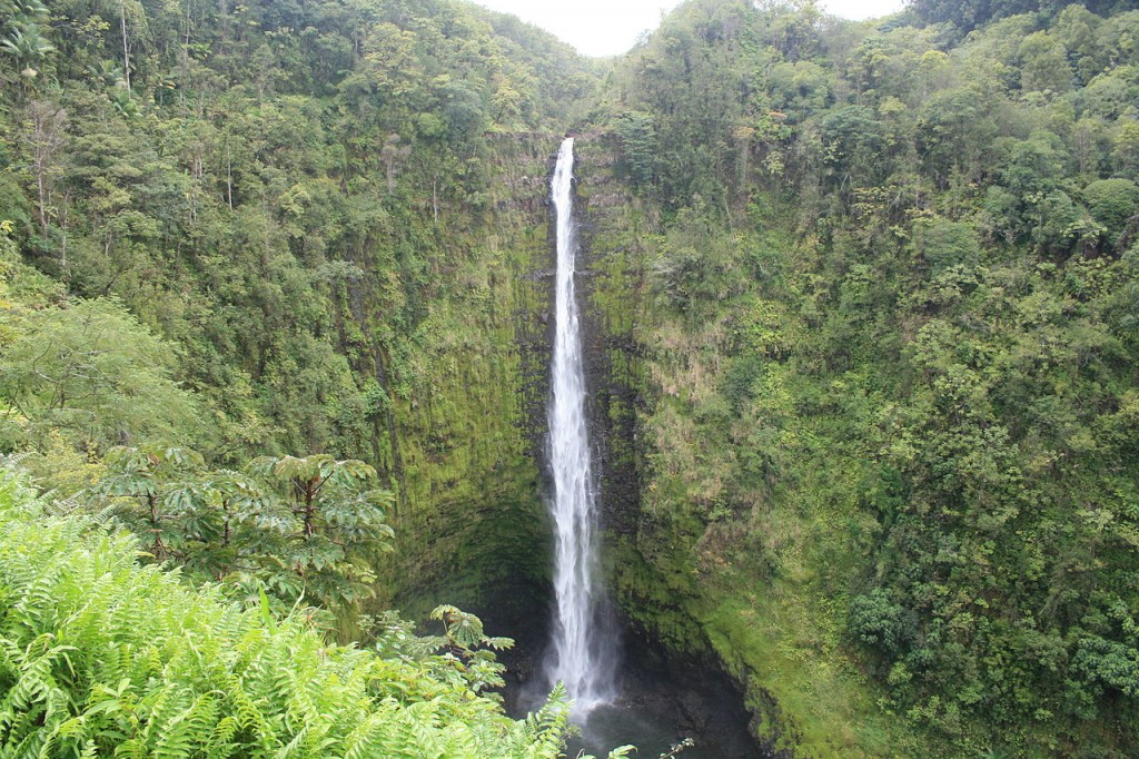 akaka_falls-kona-island-hawaii_usa-credit-wikicommons-posted-manufactured-home-living-news-