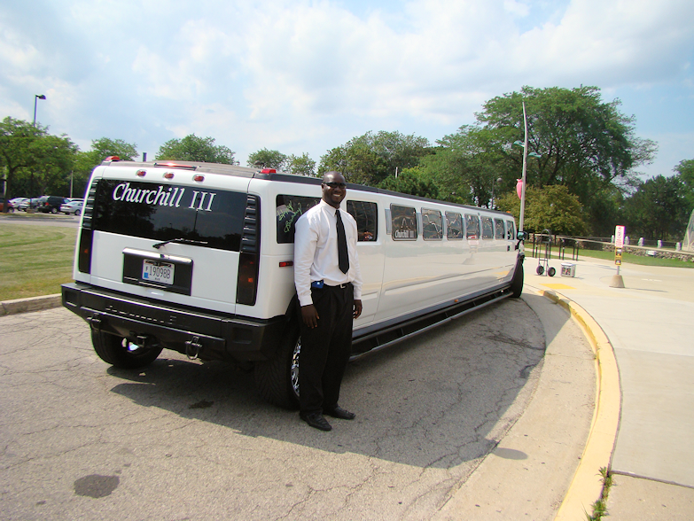 antoine-churchill-limo-service-parked-by-mitchell-park-domes-milwaukee-wi-usa-destination-manufactured-home-living-news
