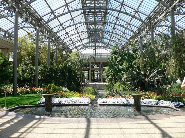 longwood_gardens_conservatory_atrium-kenneth-square-pa-usa-credit-wikicommons-posted-mhlivingnews-com-