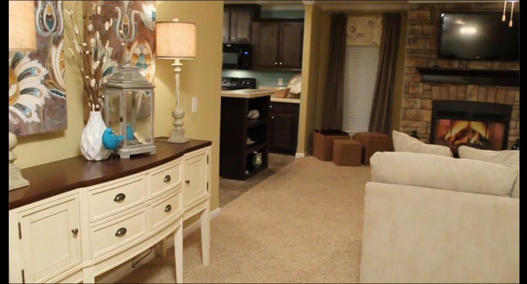 2-living-room-2--champion-homes-3017-manufactured-home-living-news-com-
