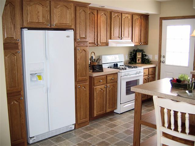 1-tanner-kitchen-lib-hom-8-door-pantry-manufactured-home-living-news-