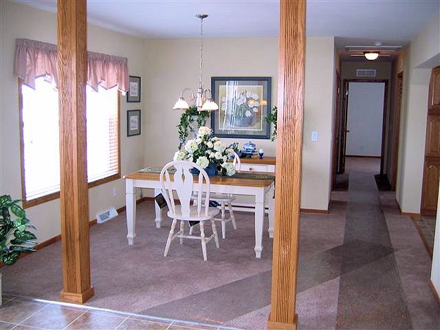 6-tanner-dining-2-columns-manufactured-home-living-news-