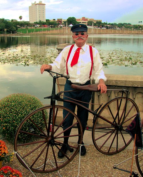 1800s-vintage-bicycle-with-owner-2013-lake-mirror-car-classic-lakeland-florida-us-destination-mhlivingnews-com-