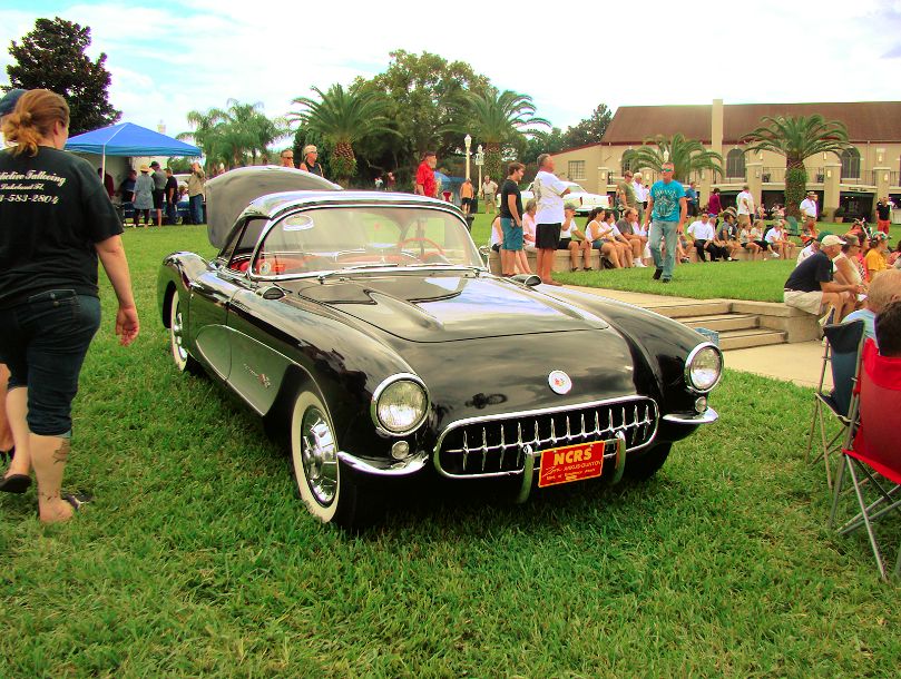 corvette-2013-lake-mirror-car-classic-lakeland-florida-us-destination-mhlivingnews-com-