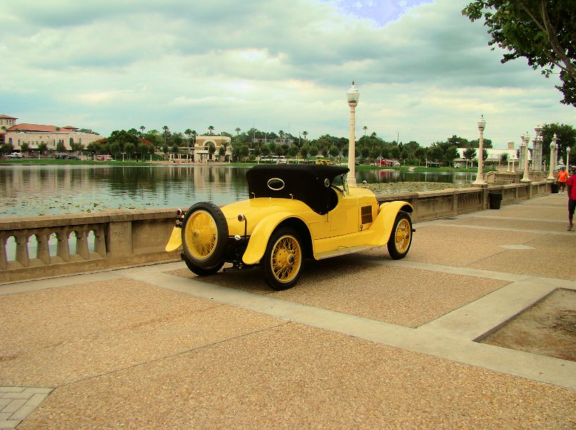 -lake-mirror-car-classic-lakeland-florida-us-destination-mhlivingnews-com-