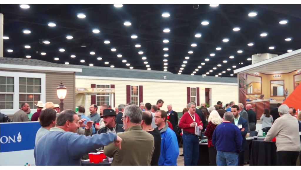 2014-louisville-manufactured-housing-show-crowd-photo-credits-mhpronews-manufacturedhomes-com-1