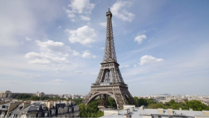 paris-eiffel-tower=travel-retire-in-style-umh-commercial-mhlivingnews-