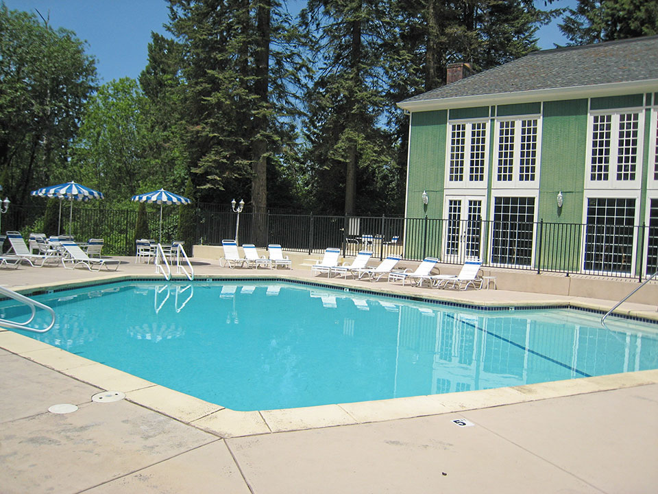 heritage-village-pool-creditcalam-beavertonor-postedmhlivingnews